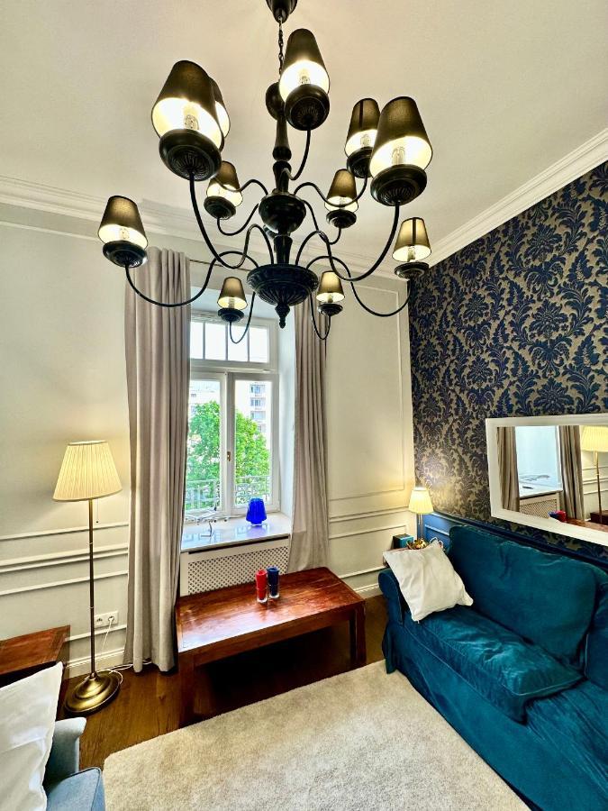Decor Metro Wifi 300 Mbs 65Tv Netflix Hbo Apartment Warsaw Exterior photo